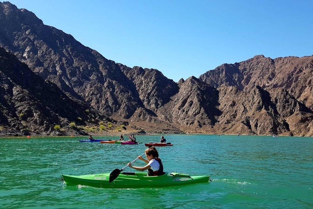 kayak-hatta-presentation hatta tour from dubai